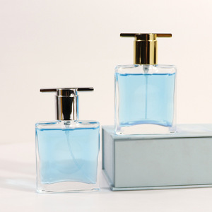 Venta al por Mayor de Botellas de Vidrio Cuadradas de 30 ml y 100 ml para Perfumes y Cosméticos, Botellas Transparentes Vacías Recargables con Clip - Product Image 2