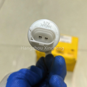 Hella A2108691121 Pompe d'essuie-glace de phare, lave-glace, système de nettoyage de phare 8TW007540141 - Product Image 3
