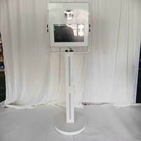 XINLEPAI 15.6 Inch Layar Sentuh Logam Persegi Photo Booth Portabel DSLR Selfie Kiosk Logo Kustom untuk Pesta Pernikahan