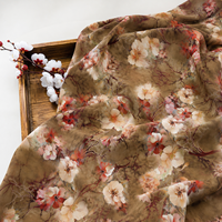 Tissu en viscose personnalisé OEM, tissé en rayonne imprimée, Challis en rayonne douce à motifs floraux pour la confection de vêtements, robes, chemisiers et tenues d'été