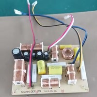 Pour l'audio professionnel, modèle personnalisé de ligne de baffles acoustiques, crossover passif à trois voies avec une température de fonctionnement de -40 à +85