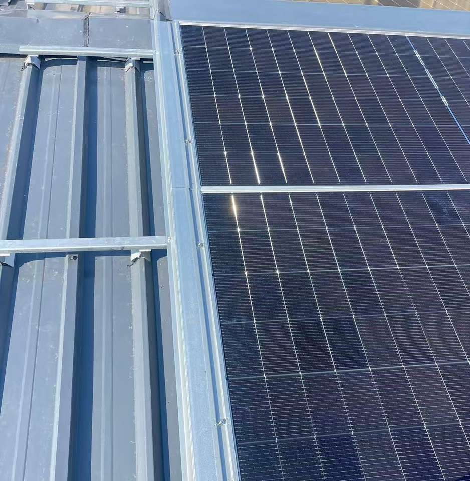 Solar Corrugated Steel Roof BIPV Waterproof Mounting System Zinc ...