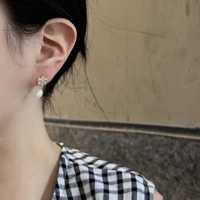 Offre spéciale exclusive Nouveau cristal de fleur à cinq feuilles et boucles d'oreilles en perle en forme de riz d'eau douce naturel de 6-7mm pour les filles