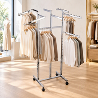 Porte-vêtements chromé à six bras