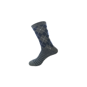 Calzini medi in lana pesante e morbida lavorata a maglia di lusso con motivo Argyle per la stagione invernale - Product Image 5