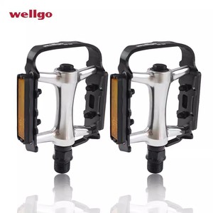 Pedales de Bicicleta de Montaña Wellgo M20 de Aleación de Aluminio con Rodamientos de Bolas Antideslizantes en Negro y Rojo - Product Image 3