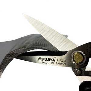 กรรไกรอเนกประสงค์ FUJIYA Industrial 420J2 สแตนเลสสตีล ขอบหยัก ผิวพ่นทรายสีดำ ด้ามจับ TPR ขนาด 7 นิ้ว/8 นิ้ว - Product Image 6