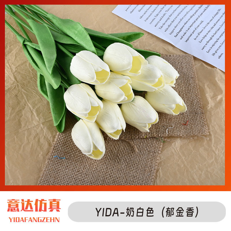 Blanco lechoso, una rama.