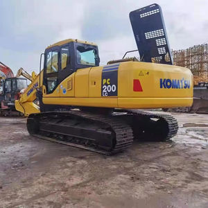 Pelleteuse d'occasion komatsu pc210 pc220 pelle d'occasion komatsu machine pc200 en vente à dubai - Product Image 1