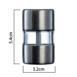 Gadgets de cuisine uniques en acier inoxydable, <span class=keywords><strong>mini</strong></span> <span class=keywords><strong>salière</strong></span> et <span class=keywords><strong>poivrière</strong></span> portable, petit moulin à épices pour la cuisine en <span class=keywords><strong>camping</strong></span> - Product Image 2