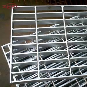 Rejilla de Acero al Carbono Galvanizado de Alta Resistencia, Anticorrosión, para Pasarelas, con Barras Lineales Estriadas, Resistente al Fuego/Agua, para Plantas - Product Image 6