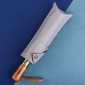 <span class=keywords><strong>Parapluie</strong></span> 3 plis à ouverture automatique pour hommes, design personnalisé, couleur unie, design compact, avec manche en bois durable - Product Image 6