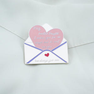 Herstellung von Anstecknadeln: Liebesbrief-Umschlag-Brosche, Süßes Metallgeschenk, Individueller Hartemaille-<span class=keywords><strong>Pin</strong></span> - Product Image 5