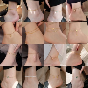 สร้อยข้อเท้ารูปหัวใจสองชั้น ดีไซน์ทันสมัย ทำ<span class=keywords><strong>จ</strong></span>ากไทเทเนียมสตีล ชุบทอง 18K สำหรับผู้หญิง รุ่นใหม่ ใช้งานได้หลากหลาย ไม่ลอก ไม่ซีด<span class=keywords><strong>จ</strong></span>าง แฟชั่นหรูหรา<span class=keywords><strong>เบ</strong></span>าๆ - Product Image 3