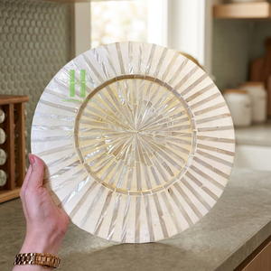 Assiettes de Présentation Écologiques en Bambou de Haute Qualité Style Bohème – Décoration de Table Élégante pour Mariages de Luxe – Modèle HNH Craft - Product Image 1