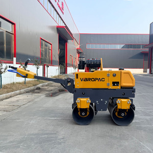 Rodillo Vibratorio VIBROPAC SS-R800 <span class=keywords><strong>de</strong></span> 10 kW con Motor Diésel Refrigerado por Agua, Compactador Manual, Diseño Remolcable y Soportes <span class=keywords><strong>de</strong></span> Goma - Product Image 2