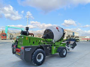 Camion bétonnière autochargeur de marque Xinyu, 4 mètres cubes, système hydraulique importé, garantie 1 an, utilisation sur chantier, à vendre - Product Image 4