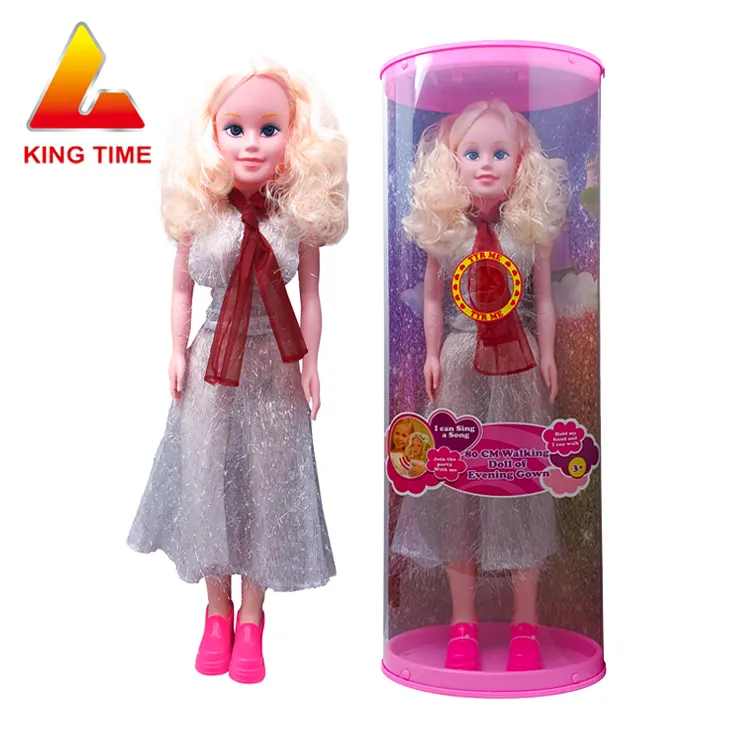 Buona vendita grandi dimensioni 31 pollici bambola di plastica da passeggio con IC e musica indossare abito lungo Play Doll per vestire i giochi giocattoli per ragazze