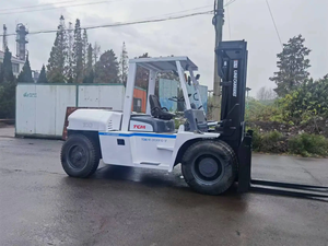 Montacargas Comercial TCM FD100 Usado de 10 Toneladas, Diésel, con Neumáticos, Mástil de Dos Etapas, Capacidad Todoterreno, Tracción Delantera, Disponible en Shanghái - Product Image 5