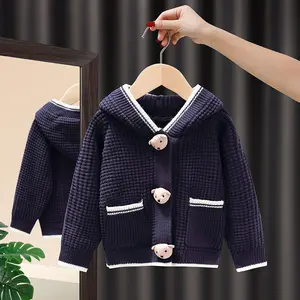 2022 도매 새로운 아기 착용 소년과 소녀 스웨터 재킷 두꺼운 봄과 가을 우승자 스웨터 모자