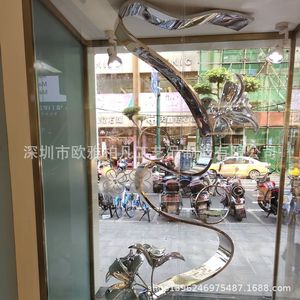 Escultura de Animales Grandes de Plástico Reforzado con Fibra de Vidrio de 21 m, Diseño Artístico Contemporáneo para Montaje en Suelo Exterior - Product Image 4