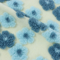 Fausse fourrure d'agneau cachemire en tissu polaire Jacquard 3D écologique fleur fraise Blowback granulaire pour rideaux d'automne et d'hiver