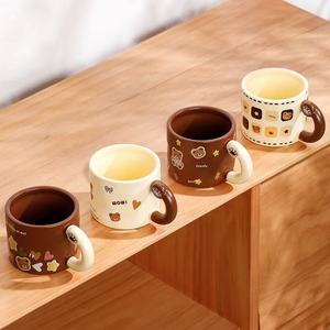 Taza de cerámica con figura de oso 3D, con tapa y pajita, diseño de oso de dibujos animados, taza de café creativa para el hogar, taza para regalo. - Product Image 3