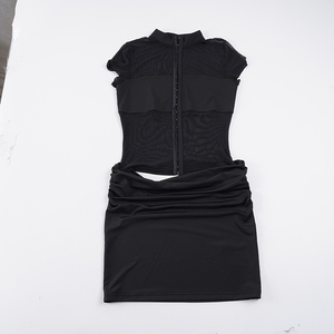 Robe mini chic à col clé et boutons, ajourée, à manches courtes pour femme - Product Image 2