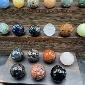 Esferas de Cristal de Piedras Preciosas Naturales de 3 cm - Product Image 2