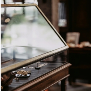 <span class=keywords><strong>Vitrine</strong></span> <span class=keywords><strong>en</strong></span> <span class=keywords><strong>verre</strong></span> Art Déco pour <span class=keywords><strong>vitrine</strong></span> de bijoux créative <span class=keywords><strong>et</strong></span> unique au détail haut de gamme - Product Image 3