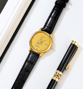 Montres à quartz SKMEI 2327 personnalisées avec motif de bétail, 12 signes du zodiaque chinois, mouvement japonais, bracelet en cuir doré de luxe 18 mm - Product Image 1