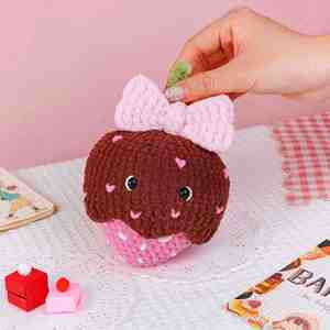 Gloran Handmade Wool Crochet Valentine's Day Dessert Dolls <b>Chocolate</b> Strawberry Candy Plush Toys for Desktop Decoration and Gift - Product Image 3