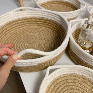 Panier de rangement rond en corde de coton, fait main, pour cosmétiques et bijoux, organisateur de bureau, en fibre de rotin naturelle tressée - Product Image 2