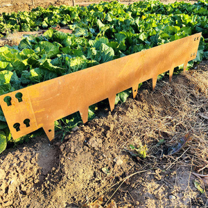 Bordures de jardin rouillées robustes en longues bandes pour pelouses, jardinières et parterres de fleurs - Product Image 1