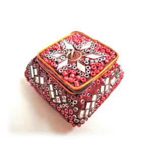 Elegant Handcrafted Metal Trinket Box for Rings Necklace Chain Storage with Lac Beaded Design for Women - Product Image 1