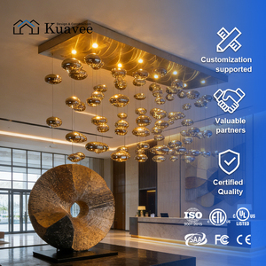 Lustre décoratif de plafond pour hôtel, style européen, réglable, lustre de palais, lustre sphérique en verre sur mesure - Product Image 1