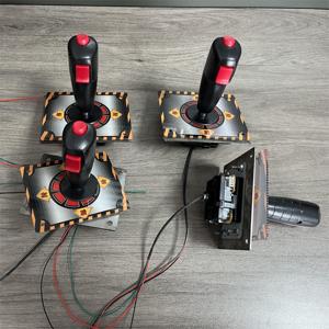 Modèle de simulation d'attraction de parc d'attractions : Voiture jouet Robot de combat avec poignée de commande <span class=keywords><strong>électrique</strong></span>, <span class=keywords><strong>pièces</strong></span> <span class=keywords><strong>détachées</strong></span> à vendre - Product Image 6