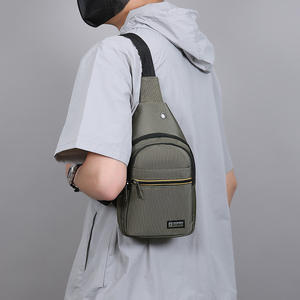 Sac de Poitrine en Tissu Oxford MOTION Bleu Foncé – Sac Bandoulière Léger et Durable pour Homme – Tenues Quotidiennes Été 2025 - Product Image 3