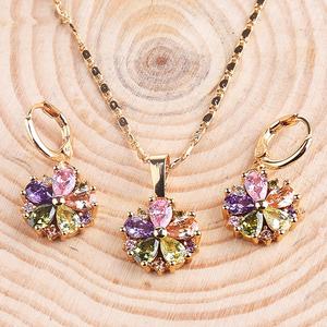 Set Kalung Kalung Inisial Desainer Fashion Perhiasan Berhiaskan Zirkonia Set Kalung dan Anting Berlian Emas untuk Wanita - Product Image 5