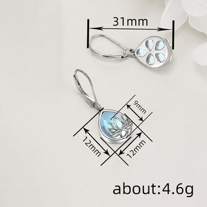 Orecchini a goccia Lotus da donna con pietra simile all'opale, gioielli da indossare tutti i giorni - Product Image 4