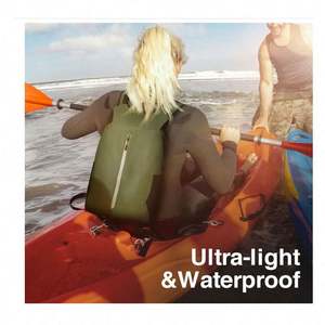 Fabricación de muestras gratis al por mayor de gran capacidad 30L impermeable ligero canotaje PVC lona mochila seca con cintura - Product Image 4