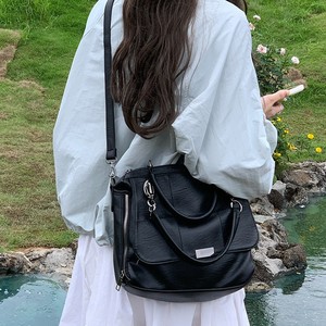 Women's Black Horizontal <b>Square</b> Messenger Bag With Zipper Closure Portable Everyday Use Crossbody Shoulder Bag D9004 - Product Image 2