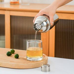 แก้วเชคค็อกเทลสแตนเลสสตีล 18/8 ขนาดต่างๆ 180/250/300/500/700 มล. พร้อมที่กรองในตัว สำหรับมาร์ตินี่และเครื่องดื่มต่างๆ - Product Image 2