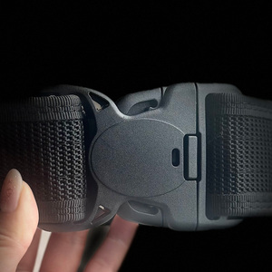 Ceinture tactique en nylon robuste sur mesure en gros, confortable pour une utilisation en extérieur avec 4 boucles et logo personnalisé - Product Image 2