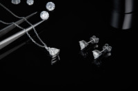 Vente en gros bas quantité minimale de commande S925 Collier en argent sterling Chaîne Moissanite Collier Boucles d'oreilles en or Test de réussite pour petite amie