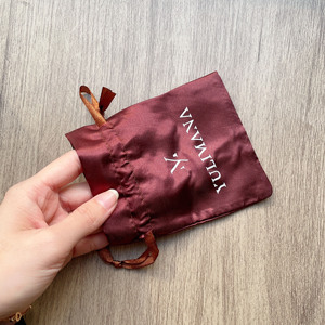 ถุงผ้าไหมซาตินรีไซเคิลแบบมีเชือกผูกสำหรับวันวาเลนไทน์สุดหรู  ถุงของขวัญใส่แหวนและเครื่องประดับ - Product Image 5