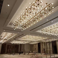 Lampe de plafond moderne en forme d'étoile, grille décorative, taille personnalisée, luminaire suspendu artistique pour la décoration de grands espaces commerciaux et de lieux de mariage