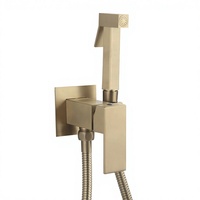 Ensemble de robinet de bidet mural en laiton au design moderne pour application en salle de bain