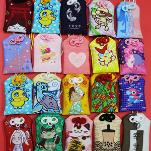 Mặt dây chuyền may mắn Omamori tùy chỉnh số lượng nhỏ, bùa hộ mệnh Omamori - Product Image 1