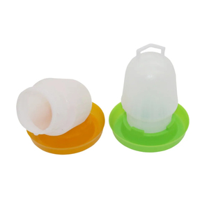 350ml Mini Poulet Abreuvoir Oiseau Abreuvoir Pigeon Cage Équipement D'alimentation Boire Tasse Mangeoire - Product Image 4